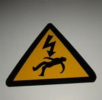 What is this sign trying to say?  "Don't get hit by lightning?"