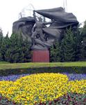 Flowers and statues.